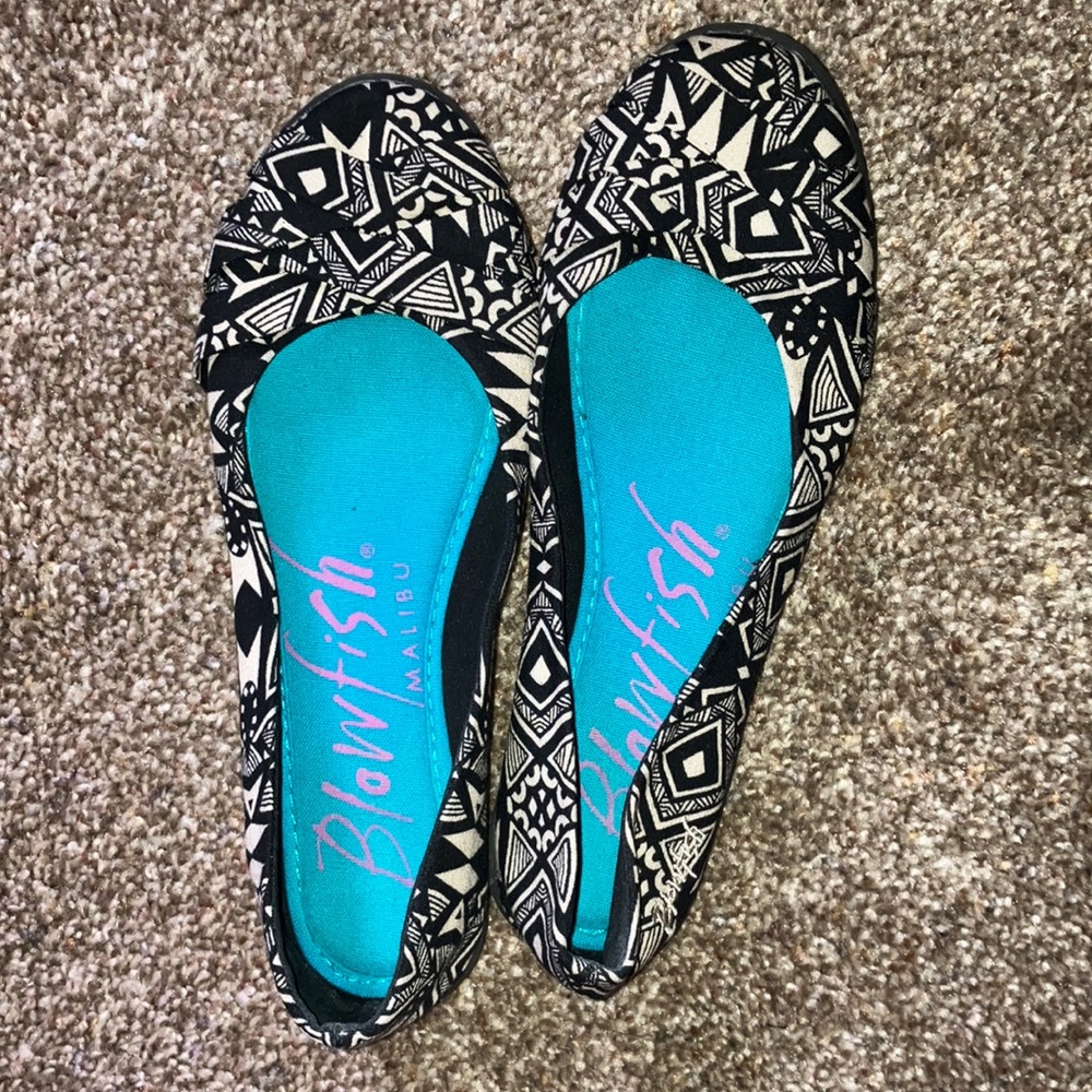 Boho print blowfish flats size 6.5